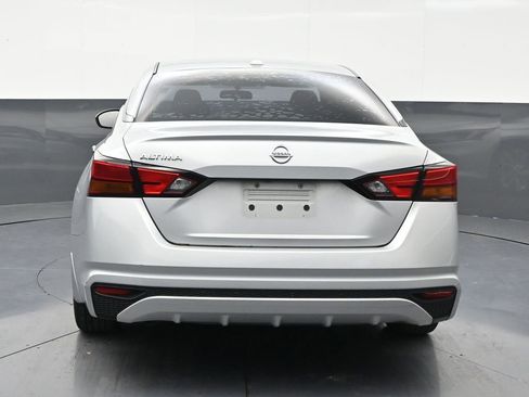 Used 2019 Nissan Altima 2.5 S FWD image 4