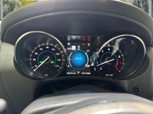 Used 2020 Jaguar F-PACE Prestige AWD/4WD image 16
