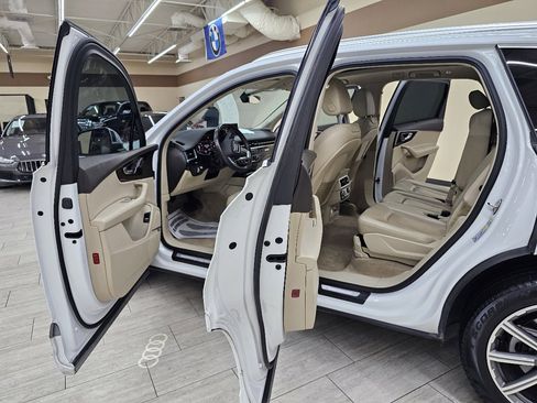 Used 2018 Audi Q7 3.0T Prestige w/ Prestige Package image 16