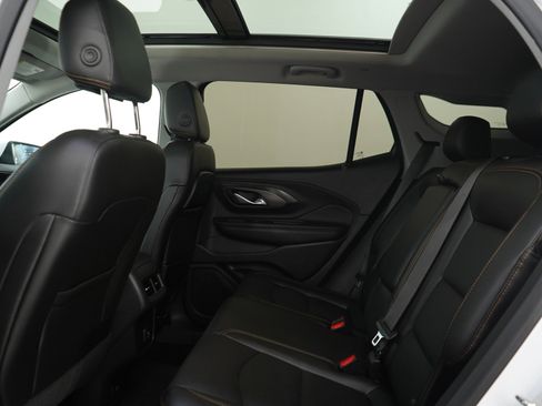 Used 2021 GMC Terrain SLT w/ Infotainment Package II AWD/4WD image 18