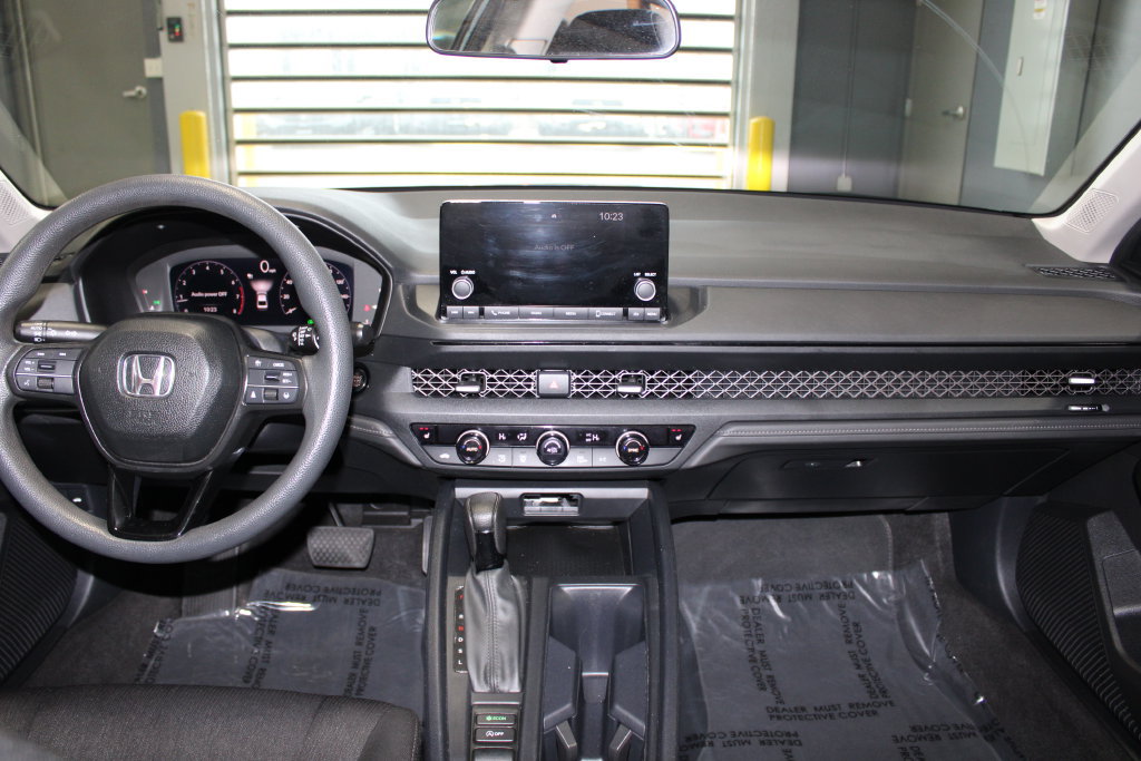 Used 2023 Honda Accord EX image 13