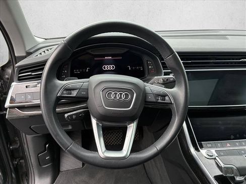 Used 2023 Audi Q7 2.0T Premium w/ Convenience Package AWD/4WD image 12