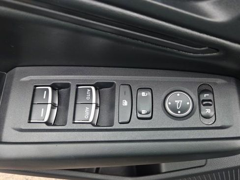 Used 2023 Honda Accord EX image 18