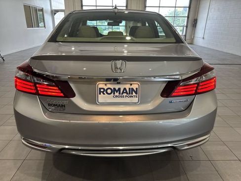 Used 2017 Honda Accord EX-L image 4