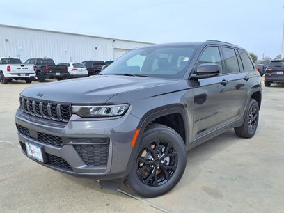 New 2026 Jeep Grand Cherokee Altitude