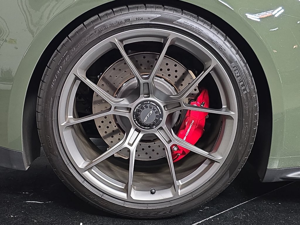 Certified 2022 Porsche 911 GT3 RWD image 29