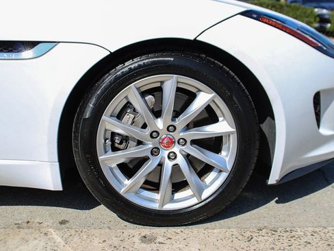 Used 2016 Jaguar F-TYPE Convertible image 31