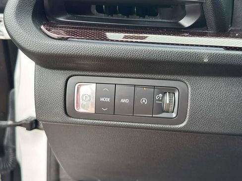 Used 2025 Chevrolet Traverse Z71 w/ Driver Confidence Package AWD/4WD image 42