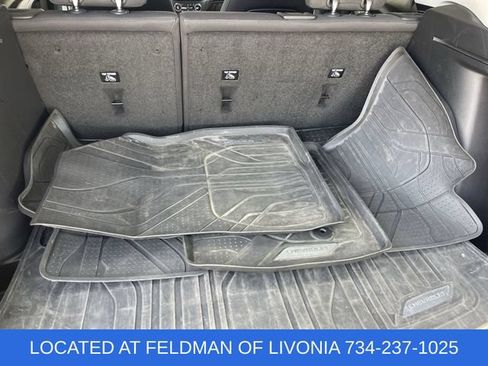 Used 2022 Chevrolet TrailBlazer LT w/ Convenience Package FWD image 33