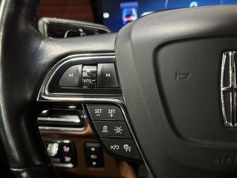 Used 2022 Lincoln Navigator Reserve image 18