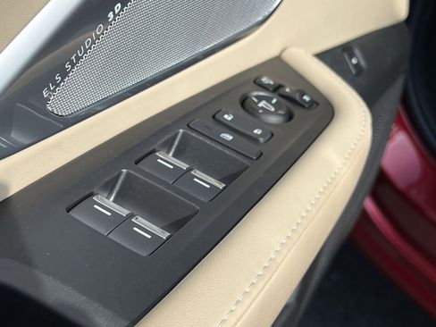 Certified 2023 Acura RDX AWD w/ Advance Package image 12