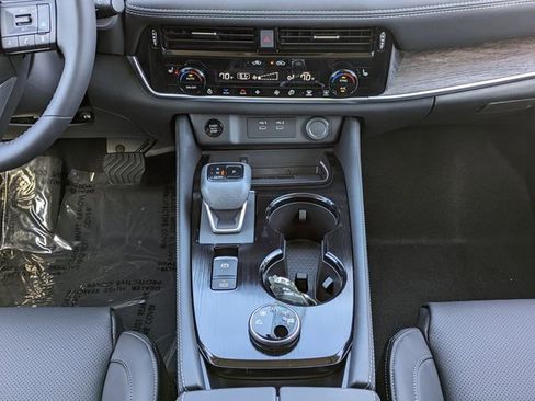 New 2026 Nissan Rogue Platinum w/ Platinum Premium Package image 21