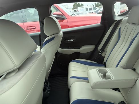 Used 2025 Acura ADX A-Spec image 19