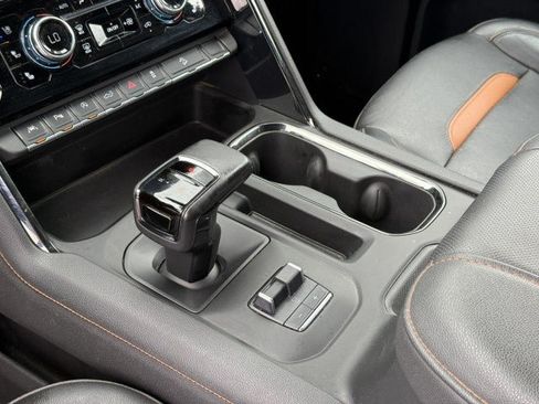 Used 2025 GMC Sierra 1500 AT4 AWD/4WD image 23
