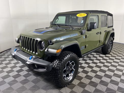 Used 2023 Jeep Wrangler Unlimited Rubicon 4xe w/ Cold Weather Group AWD/4WD image 11