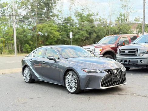 Used 2022 Lexus IS 300 AWD w/ Premium Package image 3