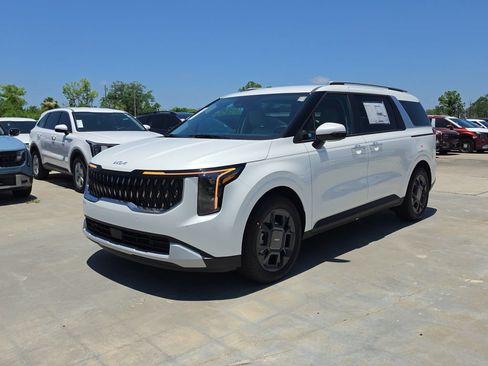 New 2026 Kia Carnival EX FWD image 4