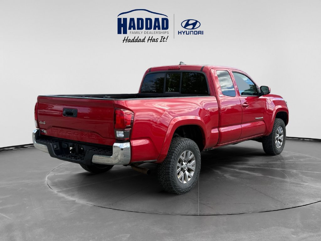 Used 2019 Toyota Tacoma SR5 w/ SR5 Appearance Package (SM) AWD/4WD image 5