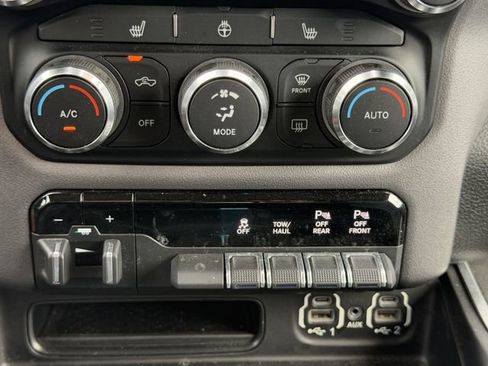 Used 2020 RAM 1500 Big Horn RWD image 29