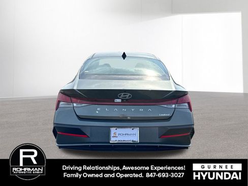 New 2026 Hyundai Elantra Limited FWD image 9