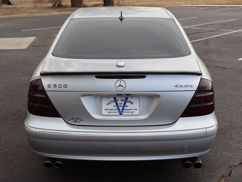 Used 2005 Mercedes-Benz E 500 4MATIC image 6