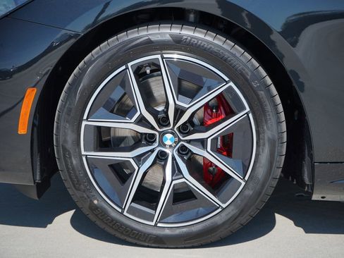 New 2026 BMW i5 eDrive40 w/ M Sport Package image 5