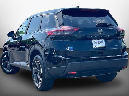 Certified 2026 Nissan Rogue SV AWD/4WD image 11