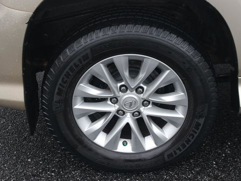 Used 2016 Lexus GX 460 Base image 46