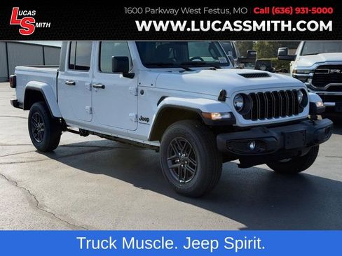 New 2025 Jeep Gladiator Sport image 1