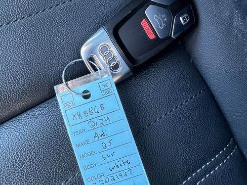 Used 2024 Audi Q5 2.0T Premium image 38