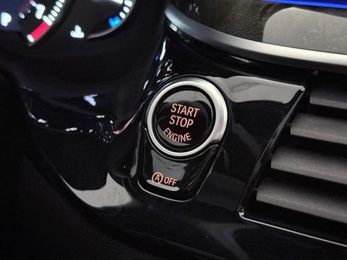 Used 2019 BMW 530i xDrive image 40