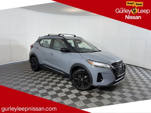 Used 2024 Nissan Kicks SR w/ SR Premium Package FWD image 1