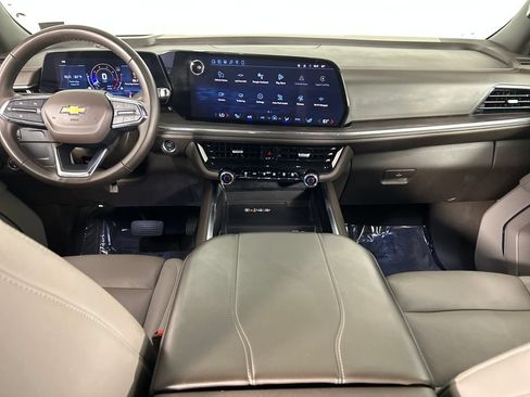 Used 2025 Chevrolet Tahoe LT RWD image 19