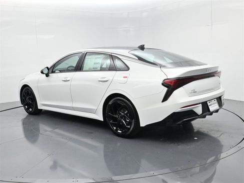 New 2026 Kia K5 GT-Line image 6