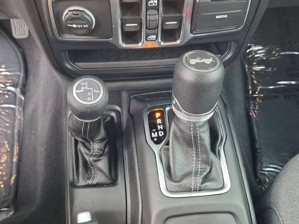 Certified 2026 Jeep Wrangler Unlimited Sahara AWD/4WD image 20