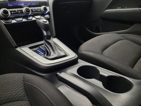 Used 2020 Hyundai Elantra SE w/ Cargo Package (C1) image 26