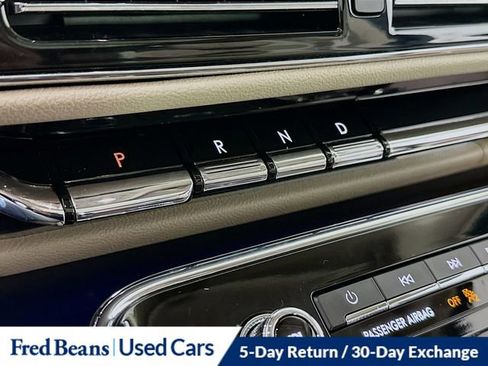 Certified 2024 Lincoln Navigator Premiere image 16