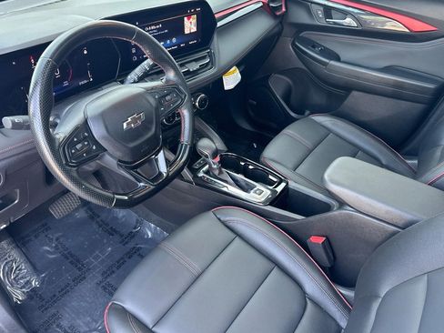 Used 2024 Chevrolet TrailBlazer RS w/ Convenience Package AWD/4WD image 4