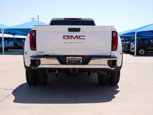 New 2026 GMC Sierra 3500 SLE w/ SLE Value Package AWD/4WD image 4
