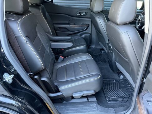 Used 2020 GMC Acadia Denali w/ Technology Package AWD/4WD image 21