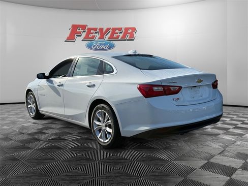 Used 2023 Chevrolet Malibu LT image 3