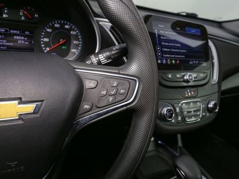Used 2024 Chevrolet Malibu LT image 30