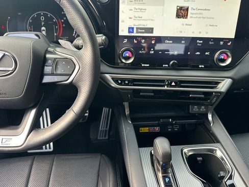 Certified 2024 Lexus RX 350 F Sport image 29