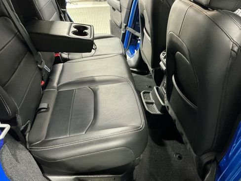 Used 2022 Jeep Wrangler Unlimited Sahara image 21