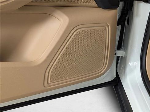 New 2026 Porsche Macan image 14