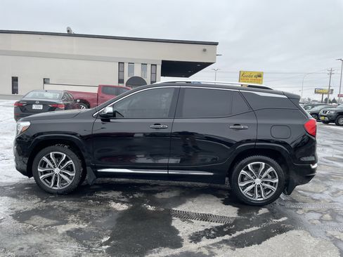 Used 2018 GMC Terrain Denali w/ Advanced Safety Package image 5