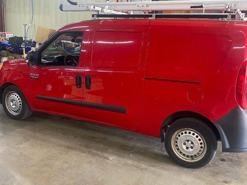 Used 2018 RAM ProMaster City Tradesman FWD image 3
