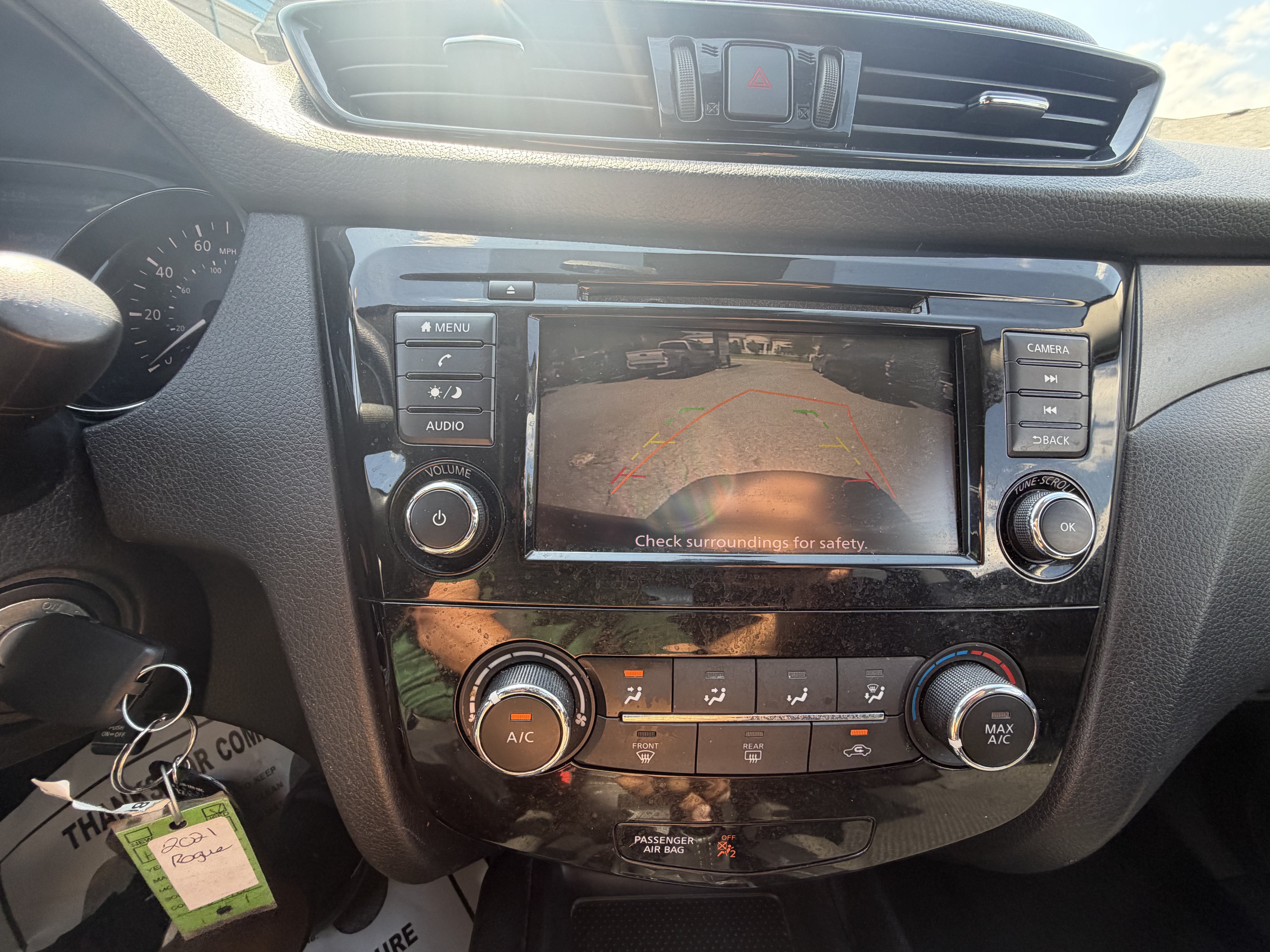 Used 2021 Nissan Rogue Sport S FWD image 17