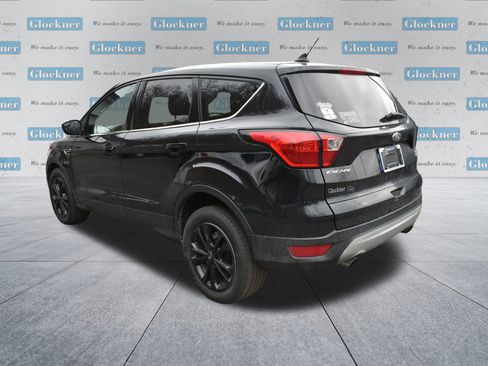 Used 2019 Ford Escape SE image 13