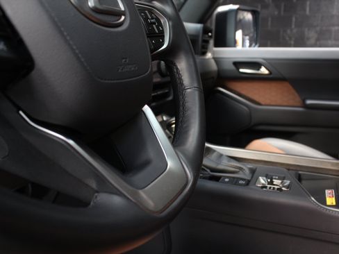 Used 2025 Lexus GX 550 w/ Accessory Package (2T) AWD/4WD image 64